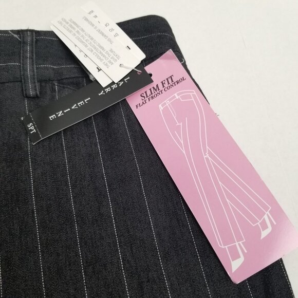 Larry Levine Stretch Capri Pants Size 12 Black Pinstripe Academia Office Career - Picture 6 of 11